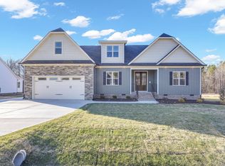 208 Freedom Ridge Dr, Smithfield, NC 27577