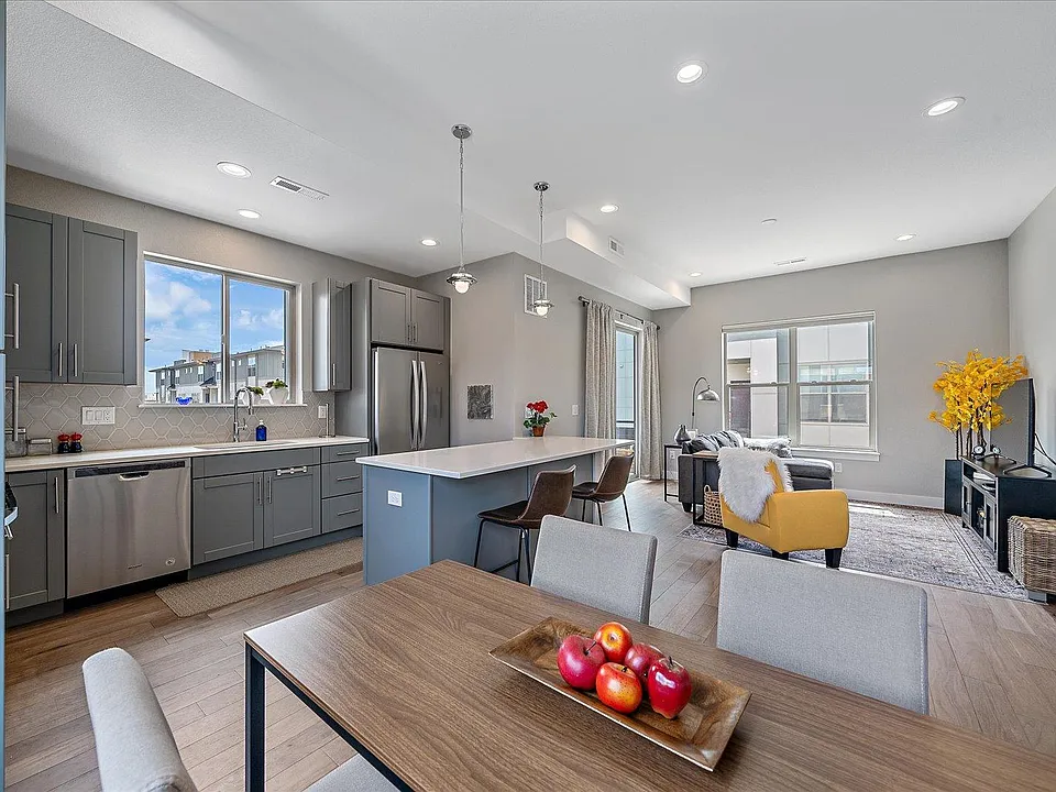 Spacious open concept main floor