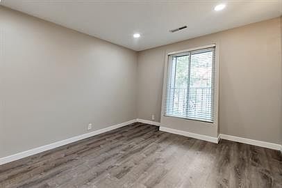 1st image of 4850 S Highland Cir #5-5-5