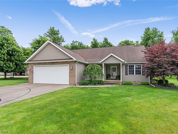 4th image of 3006 Amity Ln