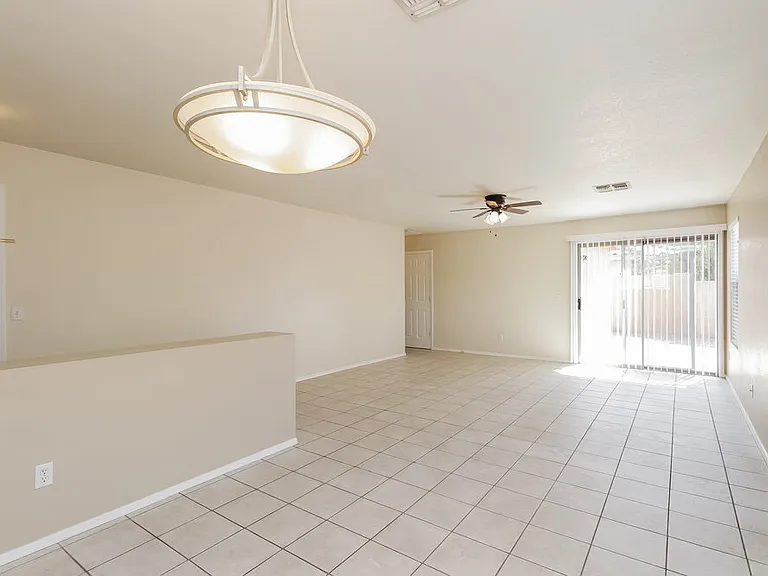 2200 E Spruce Dr — Photo 6