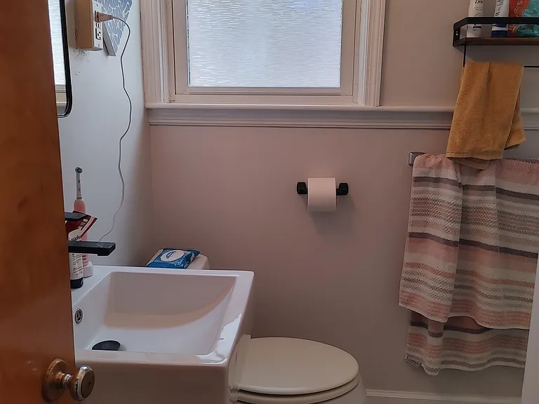 718 E Foster Ave #2 — Photo 8