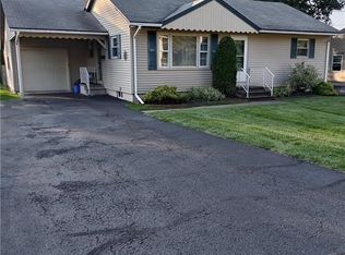 12 Irving Rd, New Hartford, NY 13413