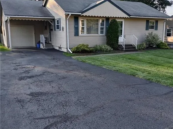 12 Irving Rd, New Hartford, NY 13413