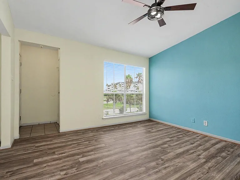 3506 Cove View Blvd #306 — Photo 9