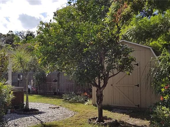 4th image of 260 Twin Lake Dr