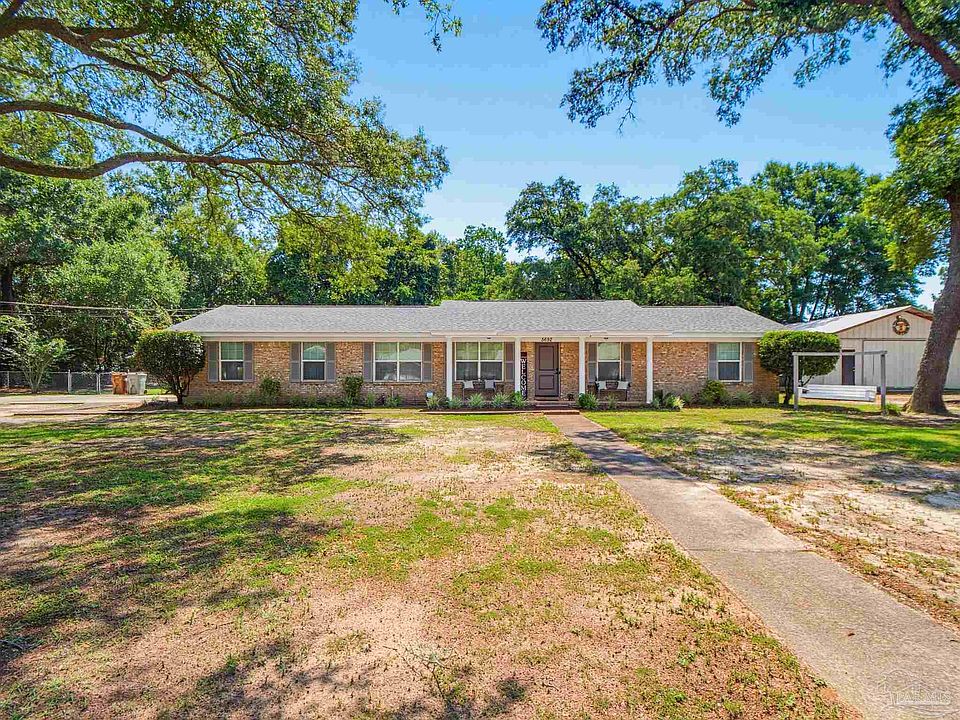 1st image of 5692 Pine Ridge Dr