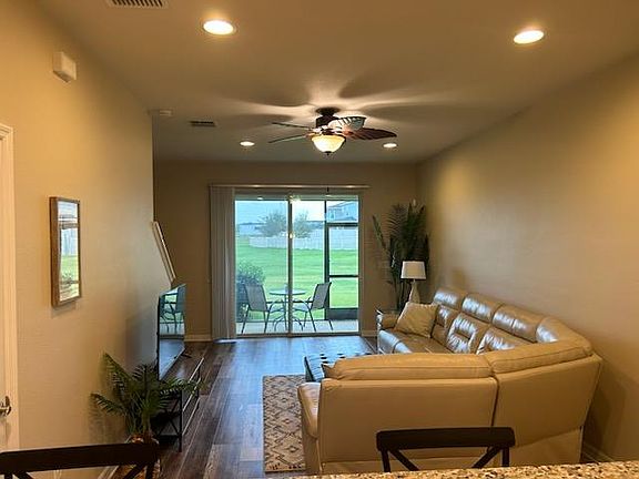 3rd image of 10965 Verawood Dr