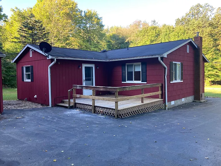 8900 S Lake Rd — Photo 8