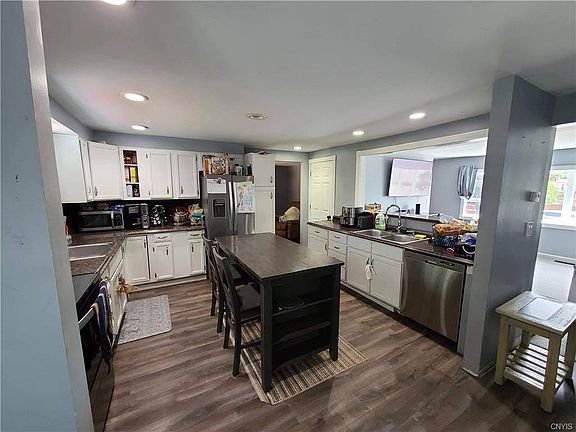 2nd image of 3666 Buttercup Ln