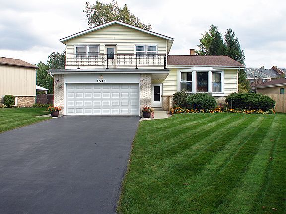 2nd image of 1511 N Park Dr