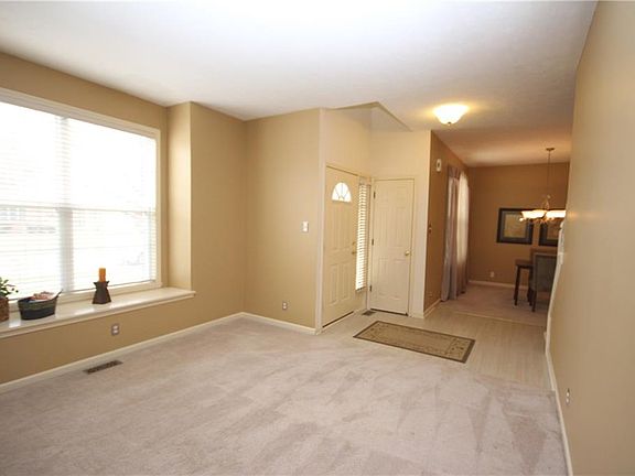 5th image of 3646 Katelyn Ln