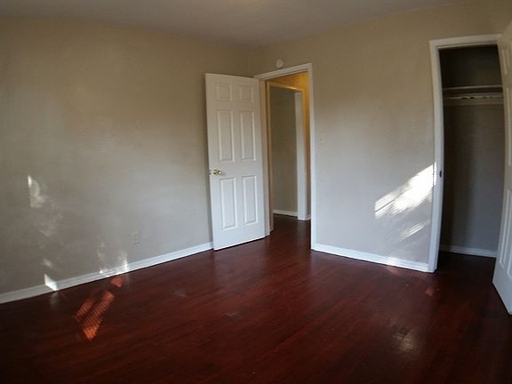 5th image of 2424 McCracken Dr