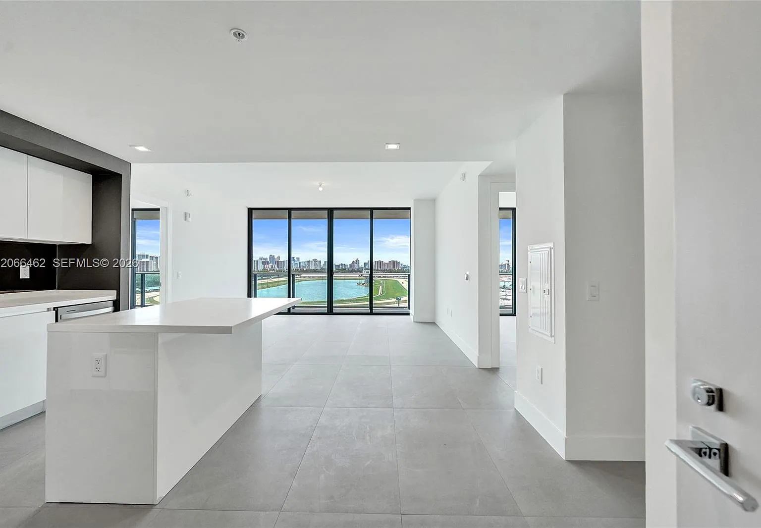 1170 E Hallandale Beach Blvd — Photo 1