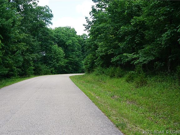 3rd image of Spring Creek Dr