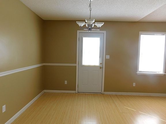 3rd image of 3851 Merriman Ct