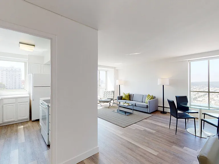 1000 Chestnut Street Apartments — Photo 32