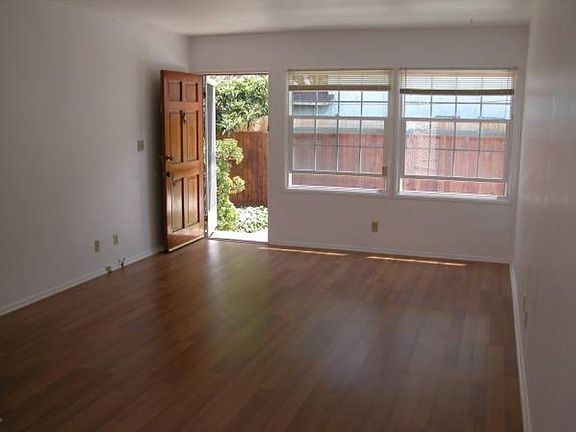 3rd image of 4432 E 15th St #4