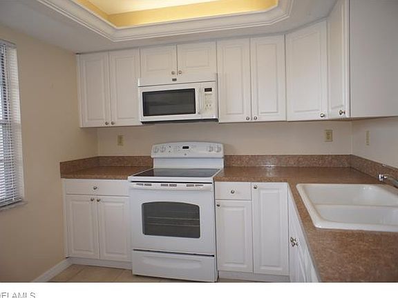5th image of 6102 Augusta Dr APT 206