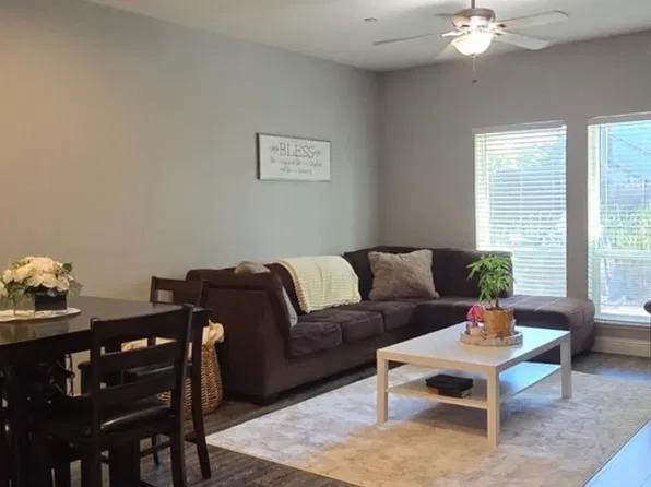 5421 College Oak Dr, Sacramento, CA 95841