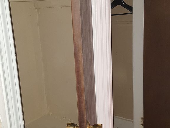 5th image of 437 Kingston Ave APT C10
