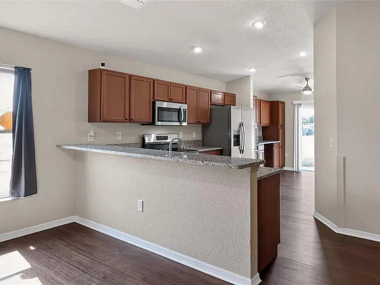 780 Overlook Grove Dr — Photo 26