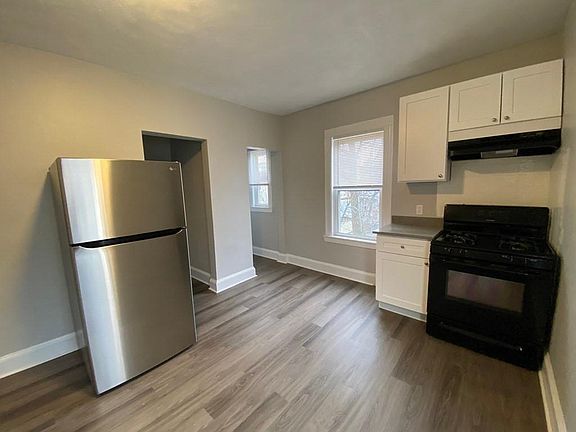 2nd image of 368 Centre St #3A