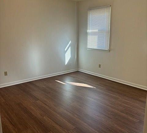 2nd image of 5616 Parkland Ct