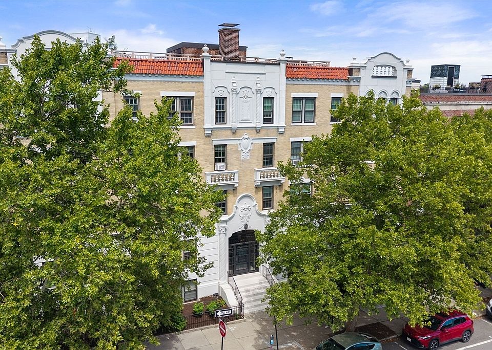 1st image of 1272 Beacon St APT 2