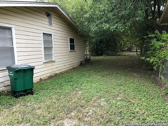 2nd image of 4426 Chulita St