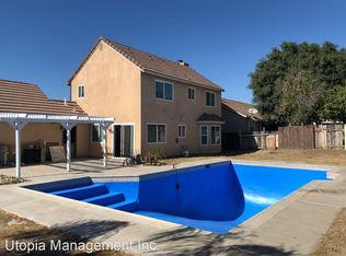 933 N Elmwood Ave, Rialto, CA 92376