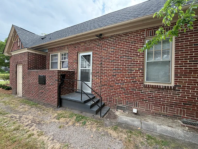304 Atlantic Christian Col Dr W — Photo 25