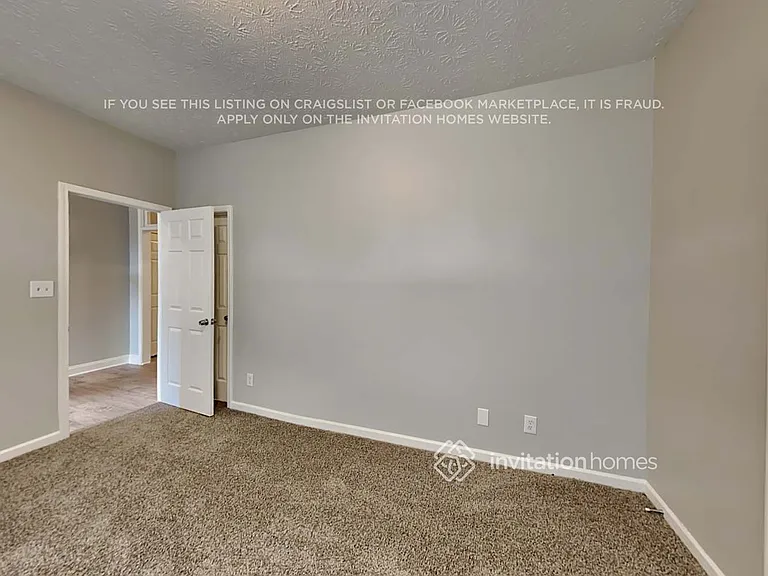 2015 Towne Park Dr — Photo 11