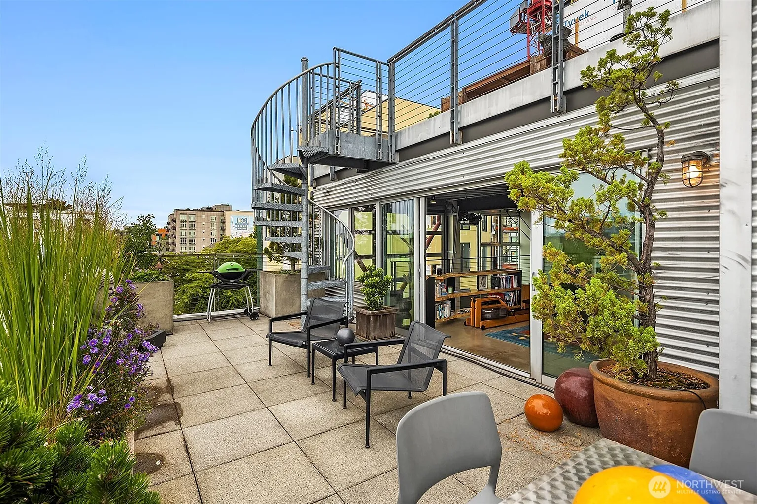 1310 E Union Street #501 photo 1