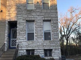 2747 Geyer Ave, Saint Louis, MO 63104