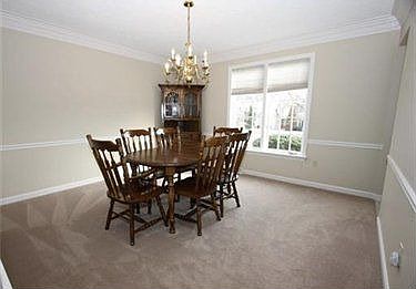3rd image of 5518 Beverly Ct