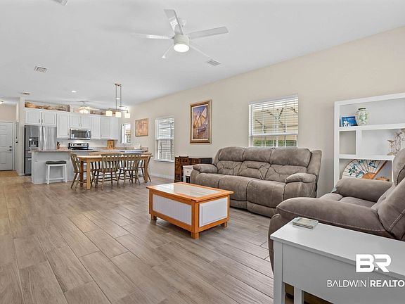 2nd image of 13751 Fish River Acres Cir