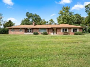 6 S Tealbrook Dr, Saint Louis, MO 63141