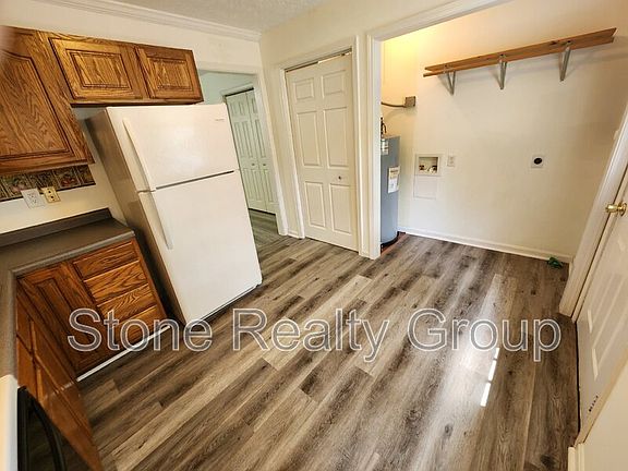 3rd image of 760 S Fulton St Unit A