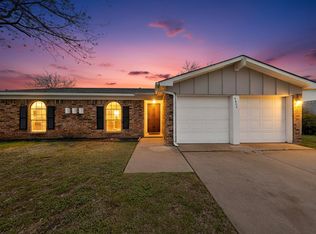 5608 Burton Ave, Fort Worth, TX 76119