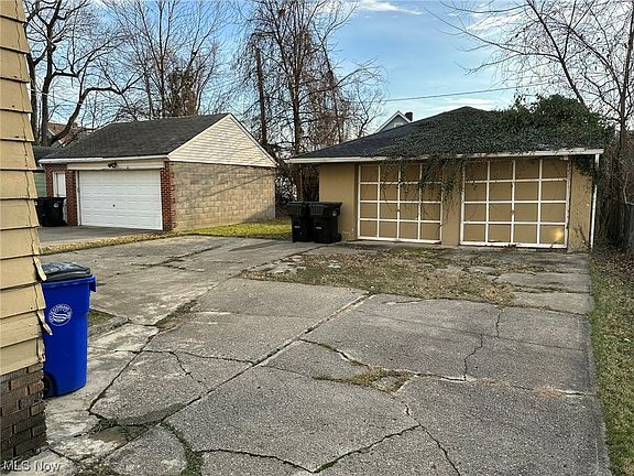 2nd image of 17904 Schenely Ave