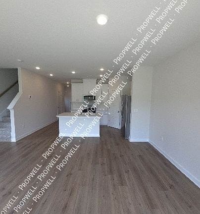 4th image of 2 Rockshire Trl