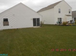 1987 Waymont Rd, Columbus, OH 43229