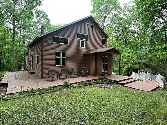 2nd image of 515 Sunset Dr