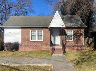245 N Hoskins Rd, Charlotte, NC 28216