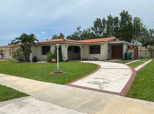 8820 SW 21st Ter, Miami, FL 33165