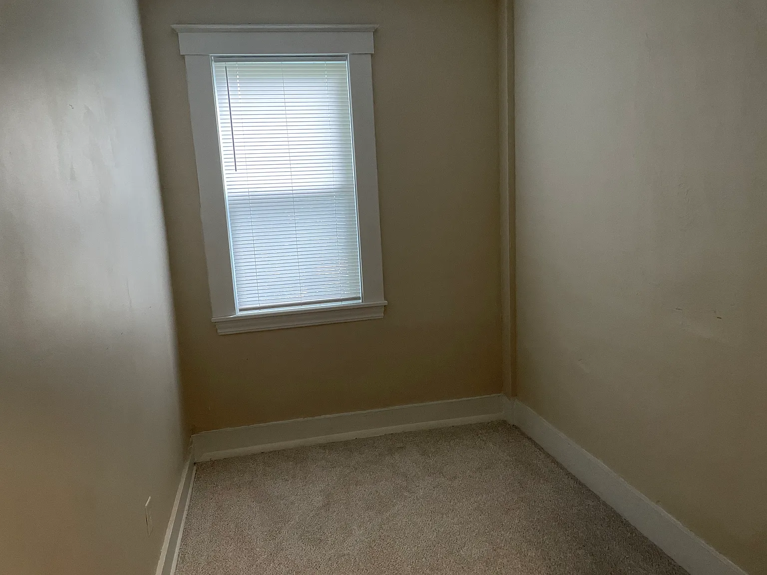 1 bed, $1,050 — Photo 1