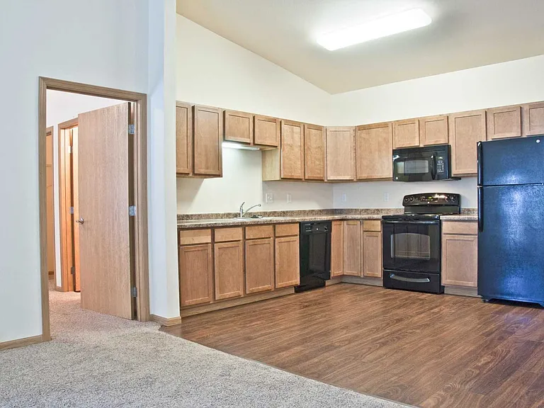 Brandt Place Apartment Homes — Photo 9
