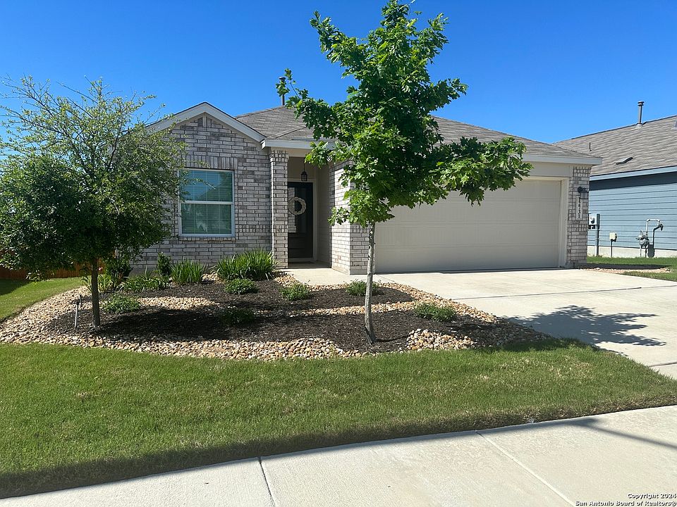 1st image of 12731 St Louis Way