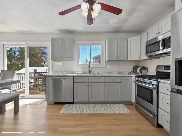 1106 Tacoma St, New Bedford, MA 02745